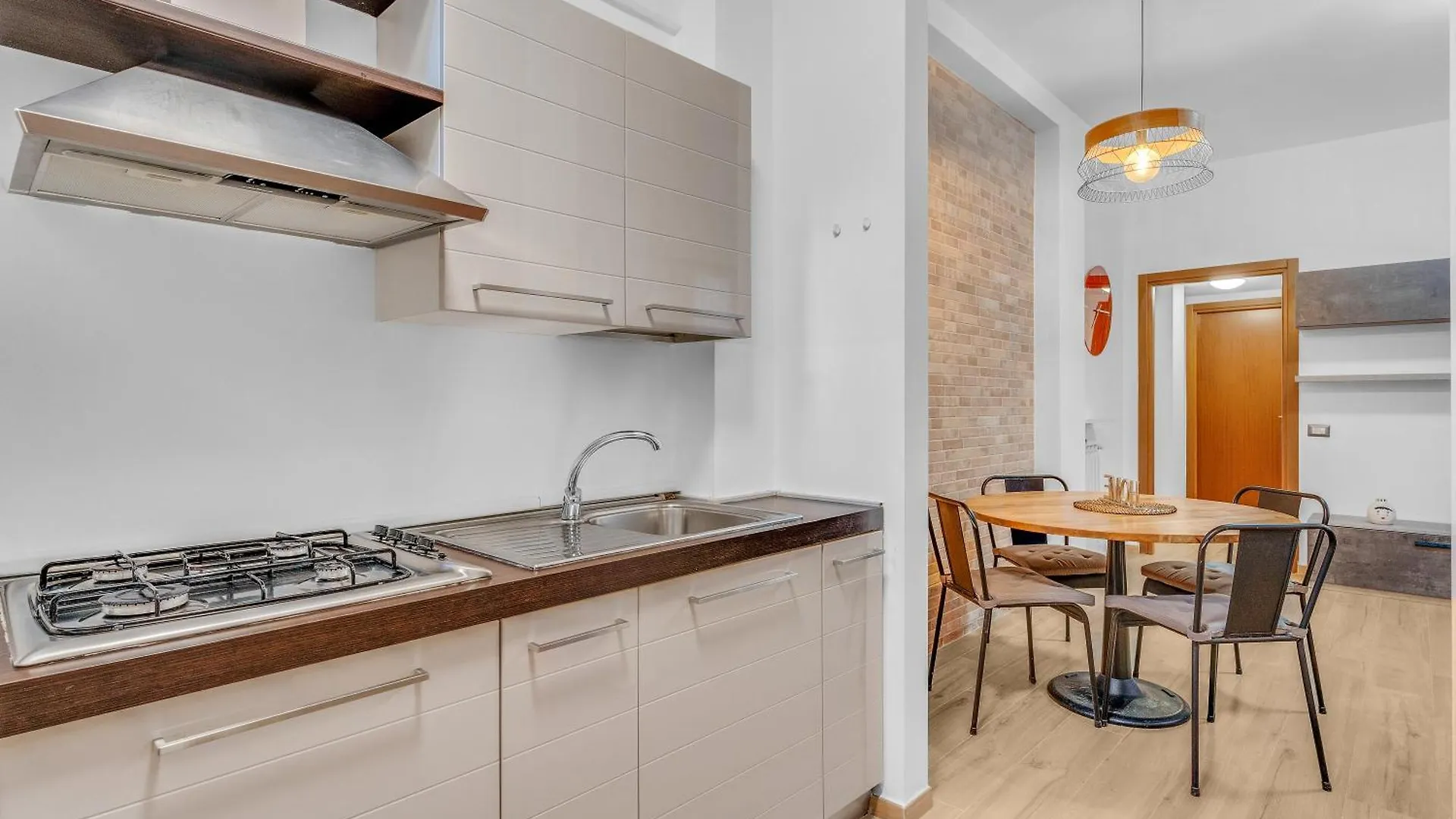 Ris161 -Modern Apartment Equipped With All Comfort- セスト・サン・ジョヴァンニ