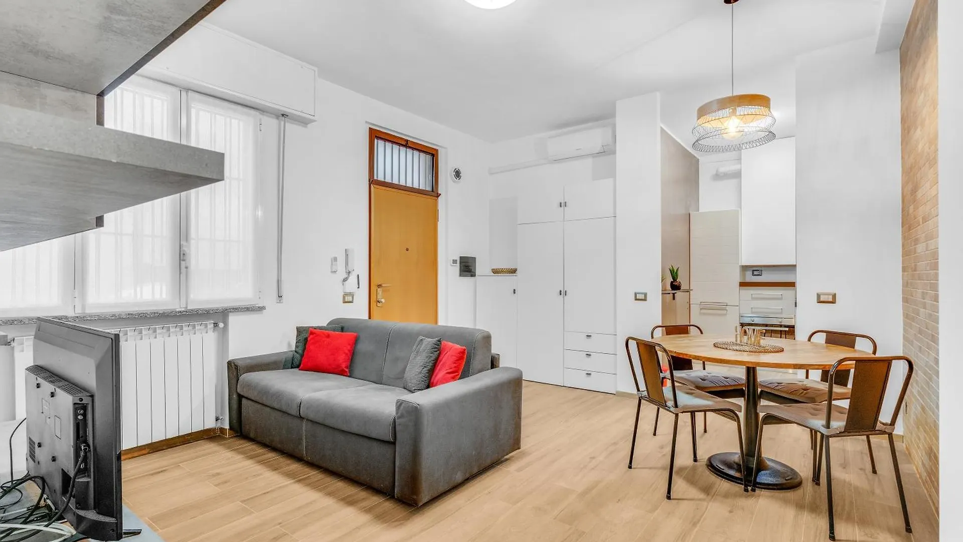 Ris161 -Modern Apartment Equipped With All Comfort- セスト・サン・ジョヴァンニ イタリア