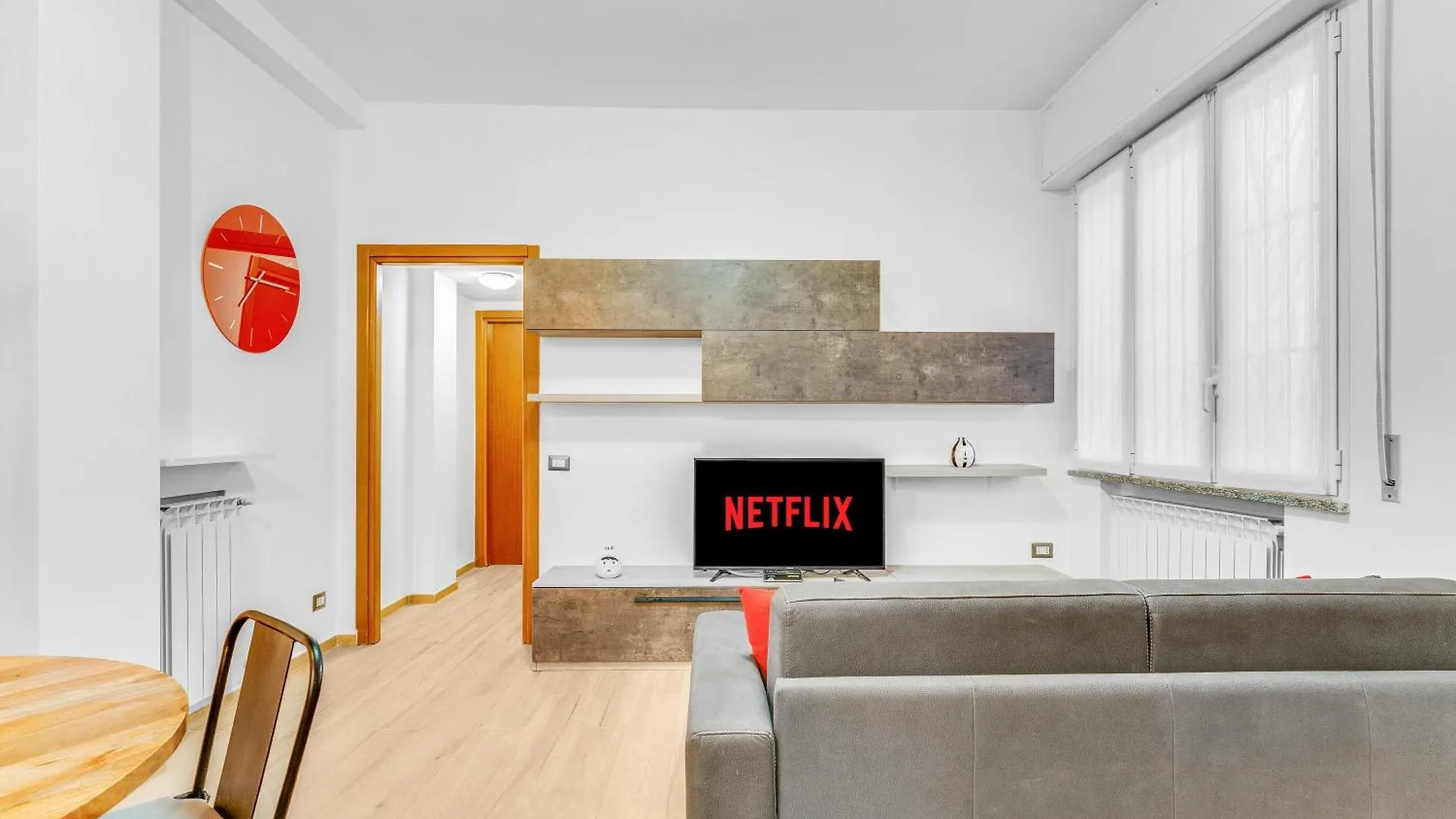 Ris161 -Modern Apartment Equipped With All Comfort- セスト・サン・ジョヴァンニ 0*,  イタリア